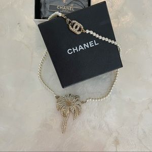 CHANEL Palm Tree CC Faux Pearl Gold Necklace